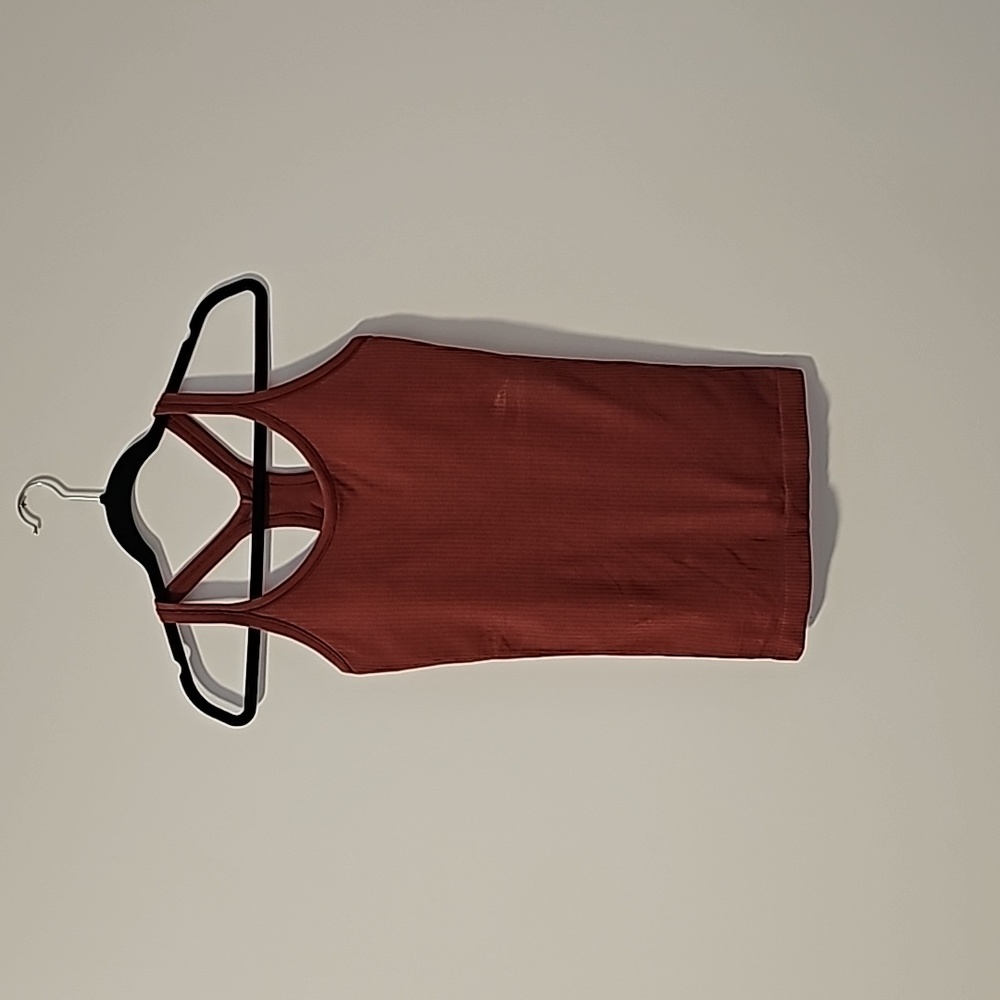 Lululemon Ebb to Street tank